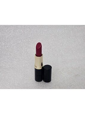 Estee Lauder Pure Color Envy Matte Sculpting Lipstick 220 Unattainable